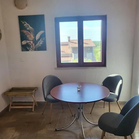 Olive And Herb Retreat Апартаменты