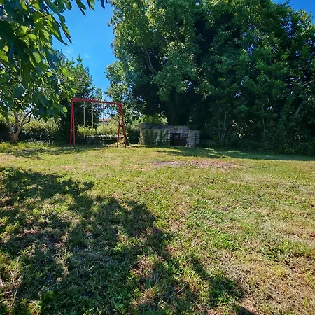 Olive And Herb Retreat Пула