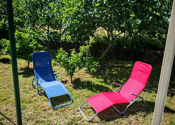 Olive And Herb Retreat 아파트 *