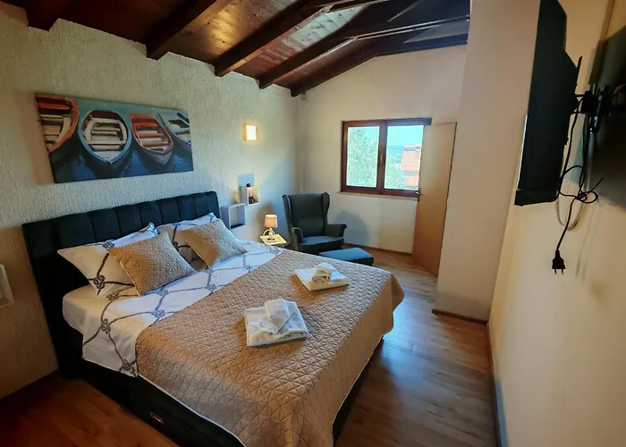 Olive And Herb Retreat * 풀라